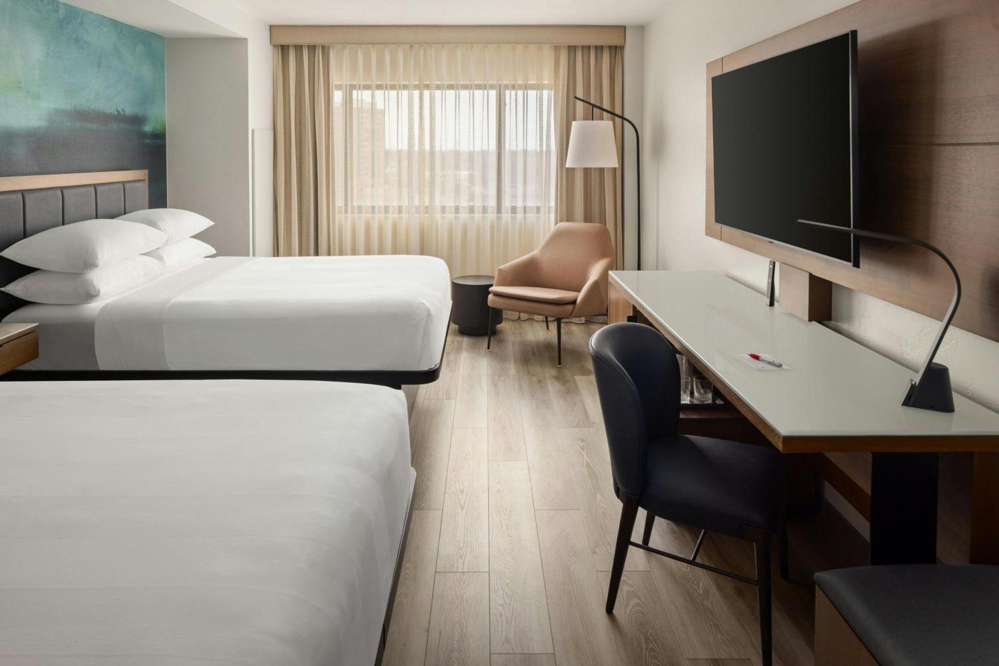 Oshkosh Marriott Waterfront Hotel & Convention Center Екстер'єр фото